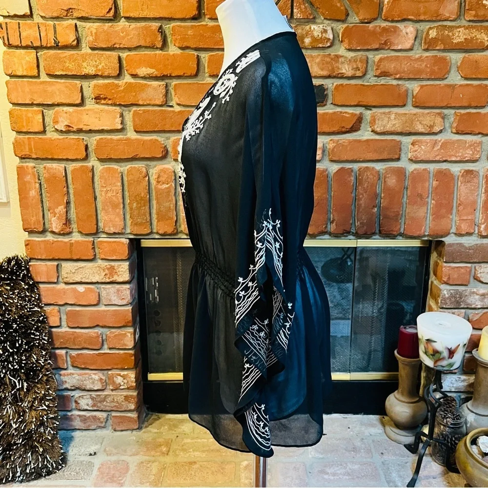 Gorgeous, sheer beach, cover, black and white tunic blouse top